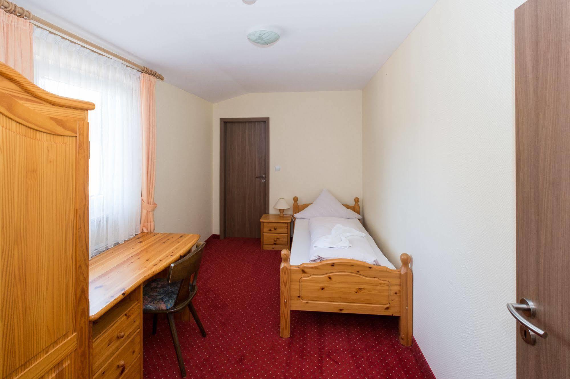 Hotel-Burghagen Langelsheim Buitenkant foto